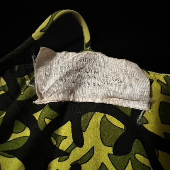 Manuhealii Green and Black Floral Dress - Picture 4 of 8